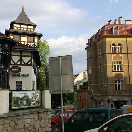 Laura'S Apartment Karlovy Vary Luaran gambar