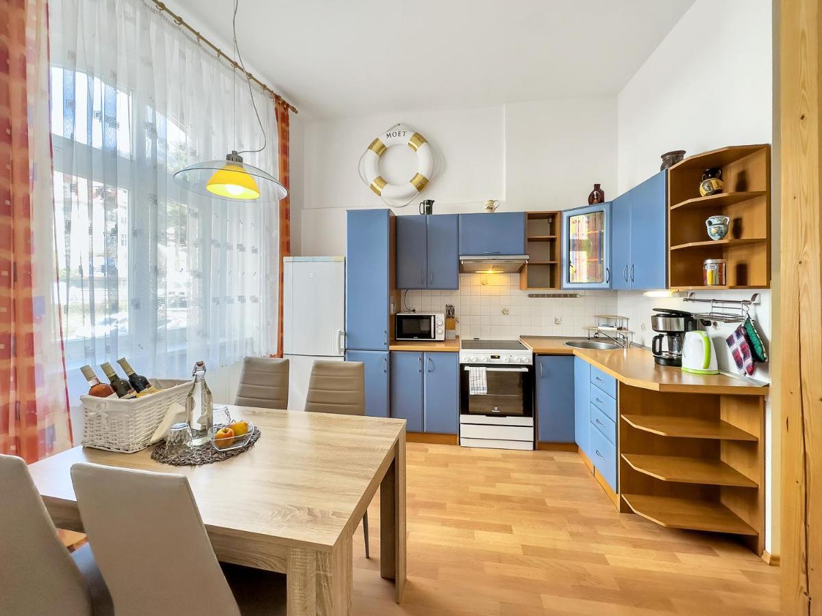 Laura'S Apartment Karlovy Vary Luaran gambar