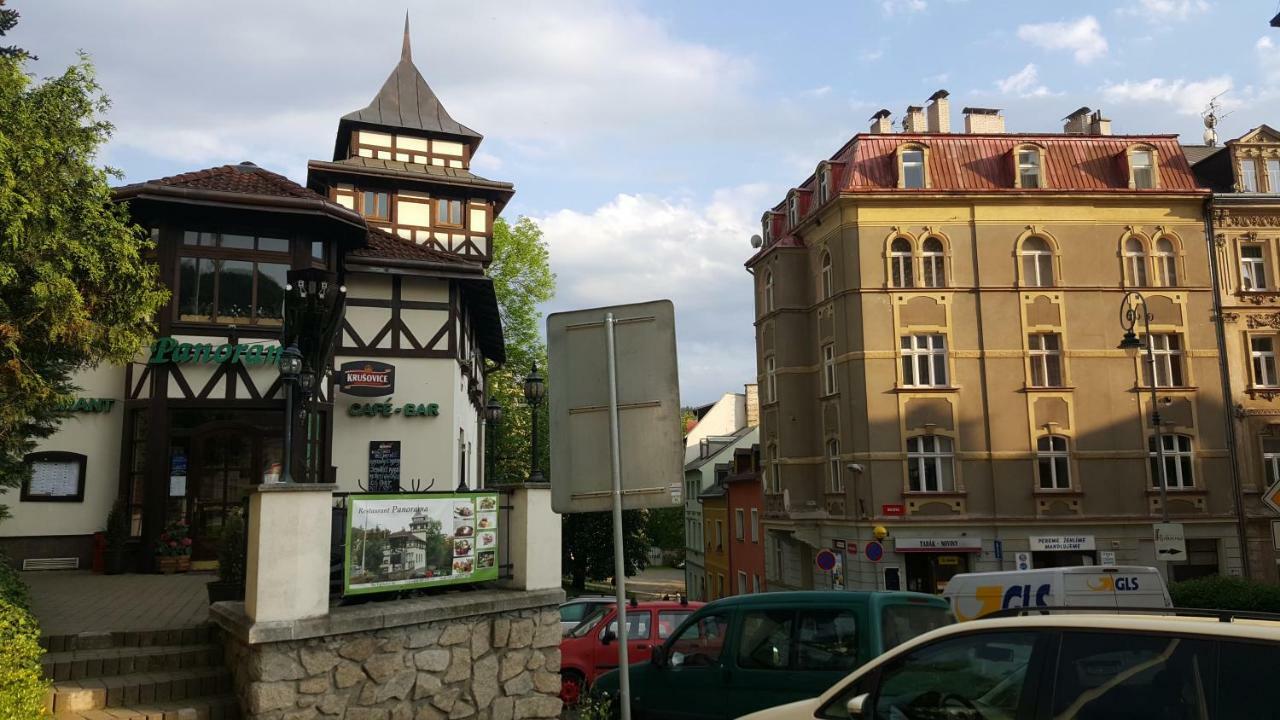 Laura'S Apartment Karlovy Vary Luaran gambar